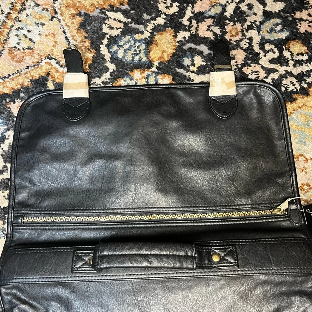 The Highland Black Leather Men's or Women’s Bag Briefcase Laptop Bag